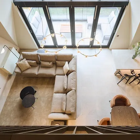 Scape Residences شقة دِن بورِخْ