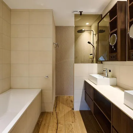 شقة Scape Residences دِن بورِخْ