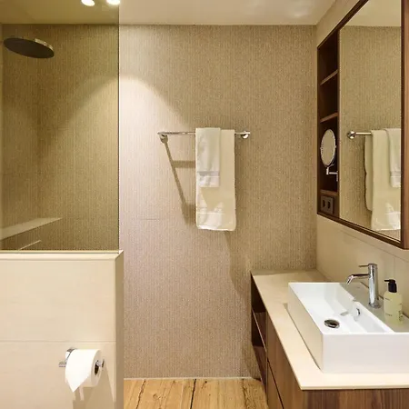 Scape Residences دِن بورِخْ
